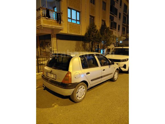 Sahibinden Renault Clio 1.4 RTA 2001 Model Masrafsız