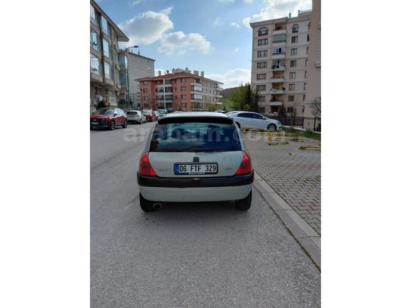 Sahibinden Renault Clio 1.4 RTA 2001 Model Masrafsız