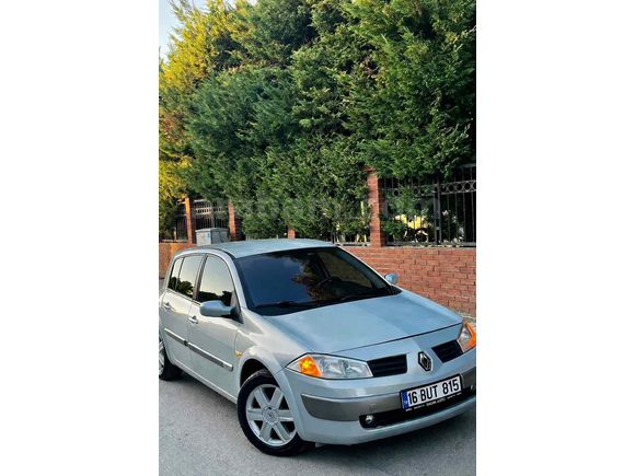 Sahibinden Renault Megane 1.6 Authentique 2004 Model  172.650 km Gri (Gümüş)