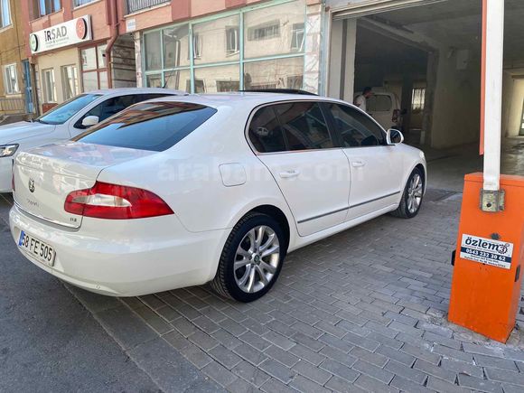 Sahibinden Skoda SuperB 1.6 TDI Elegance 2012 Model 
