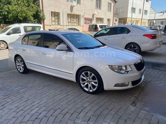 Sahibinden Skoda SuperB 1.6 TDI Elegance 2012 Model 