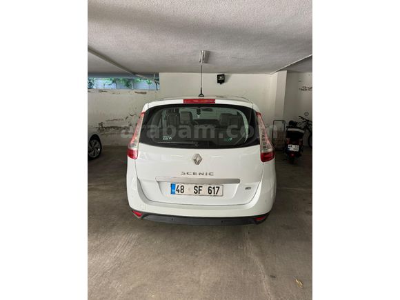 Sahibinden Renault Grand Scenic 1.5 dCi Privilege 2011 Model