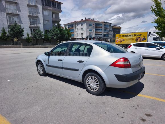 Sahibinden Renault Megane 1.6 Authentique 2004 Model