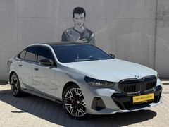 BERCAR'DAN HATASIZ BMW 5.20i BROOKLYN GRİ-İÇ KIRMZ-SHADOW-20JANT