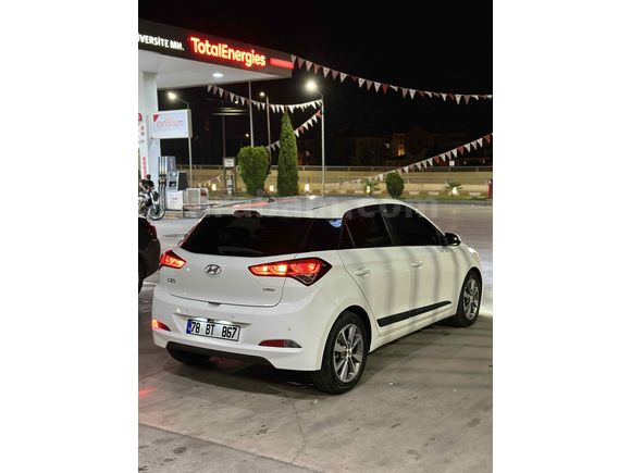 Sahibinden Hyundai i20 1.4 CRDi Style 2016 Model 