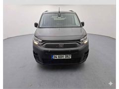 Sahibinden Fiat Doblo Combi 1.5 BlueHDi Urban 2024 Model  99.000 km Gri