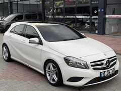 BAŞKENT AUTO'DAN 2015 MERCEDES A180 CAM TAVAN