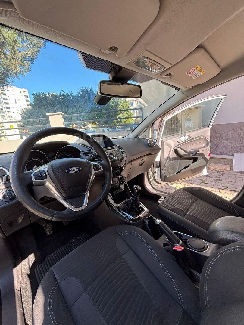 Sahibinden Ford Fiesta 1.4 Titanium X 2014 Model Adana 173.500 km Beyaz 5