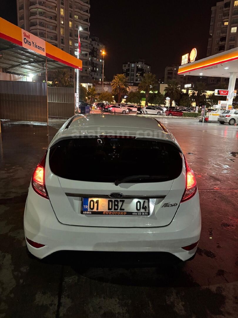 Sahibinden Ford Fiesta 1.4 Titanium X 2014 Model Adana 173.500 km Beyaz 4
