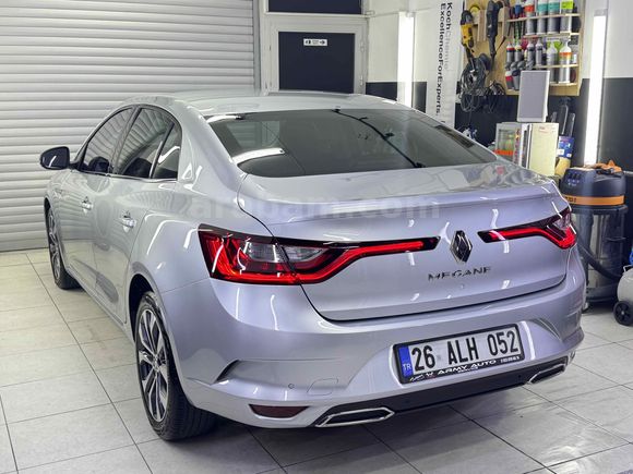 Memurdan Renault Megane 1.3 TCe Icon 2023 Model 