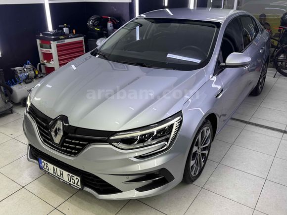 Memurdan Renault Megane 1.3 TCe Icon 2023 Model 