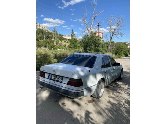 Sahibinden Mercedes - Benz 200 E 1990 Model 