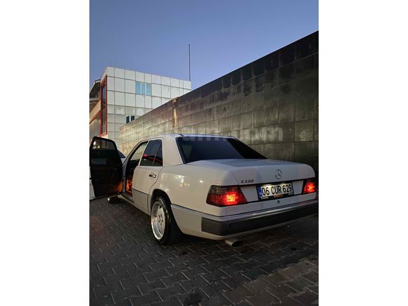 Sahibinden Mercedes - Benz 200 E 1990 Model 