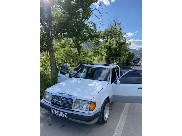 Sahibinden Mercedes - Benz 200 E 1990 Model 