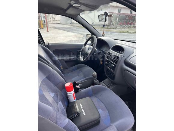 Sahibinden Renault Clio 1.4 RTA 2000 Model 
