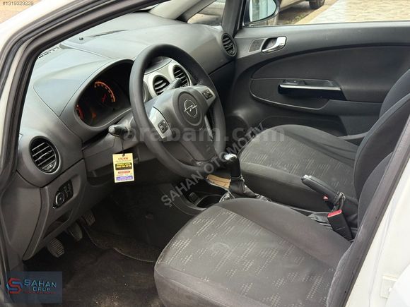 2014 OPEL CORSA TERTEMİZ BAKIMLI MASRAFSIZ TAKSİTLİ