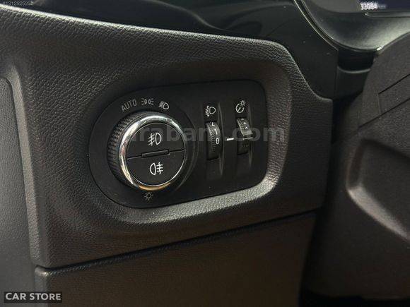 OPEL CORSA/33.000KM/CAM TAVAN/ULTIMATE/OTOMATİK