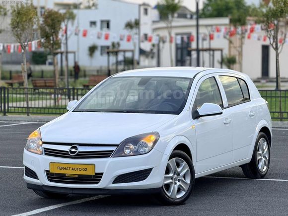 2012 ASTRA 1.6 ESENTİA 136 BİN KM HATASIZ BOYASIZ BRC LPG'Lİ