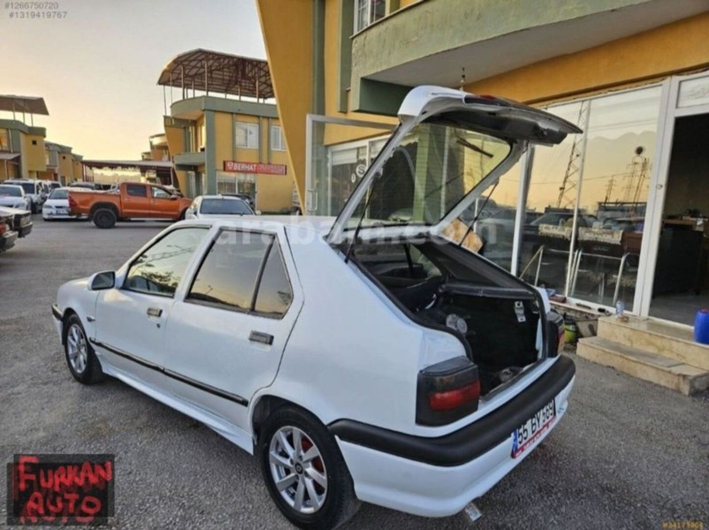 Galeriden Renault R 19 1.4 Europa RN 1996 Model Van 314.000 km Beyaz 2