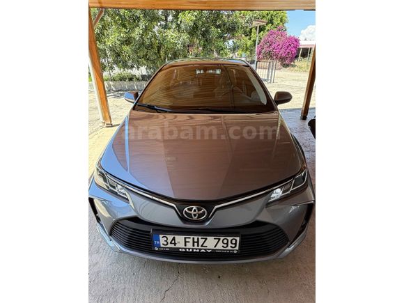 Sahibinden Toyota Corolla 1.5 Dream 2022 Model 