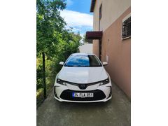 Sahibinden Toyota Corolla 1.8 Hybrid Dream 2022 Model
