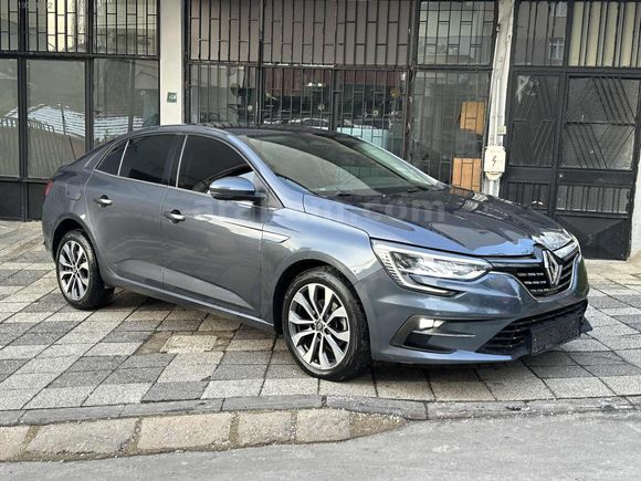 2025 MEGANE SEDAN 1.3 TCE ICON EDC HATASIZ BOYASIZ %20 FATURA