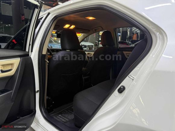 NİNA OTOMOTİV'DEN SADECE 103BİN KMDE DİZEL OTOMATİK COROLLA