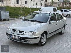 EMSALSİZ TEMİZLİKTE MEGANE 1.6 16W RTE KLİMA ABS