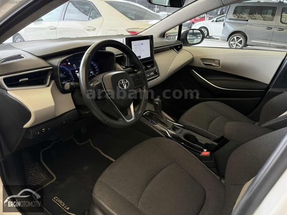 2024 TOYOTA COROLLA SADECE 18.000KM'DE HATASIZ-BOYASIZ-DREAM