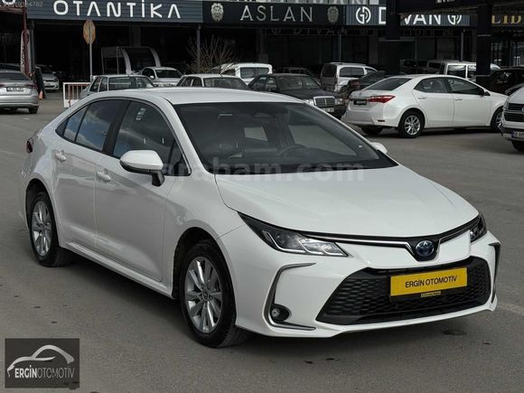 2024 TOYOTA COROLLA SADECE 18.000KM'DE HATASIZ-BOYASIZ-DREAM
