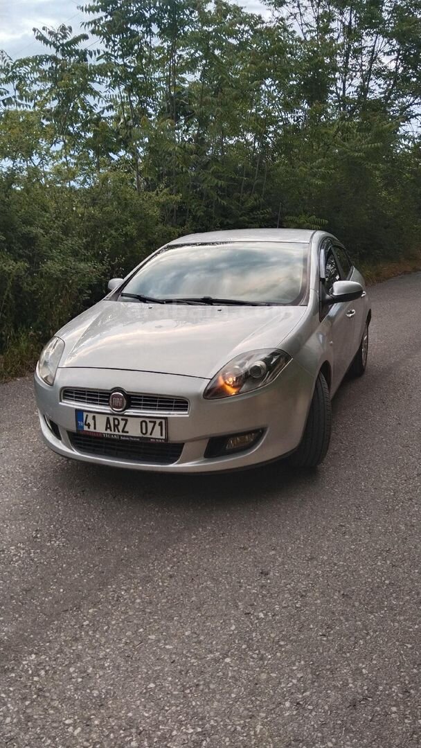Sahibinden Fiat Bravo 1.6 Mjet Active Plus 2011 Model Kocaeli 130.000 km Gri (Gümüş) 6