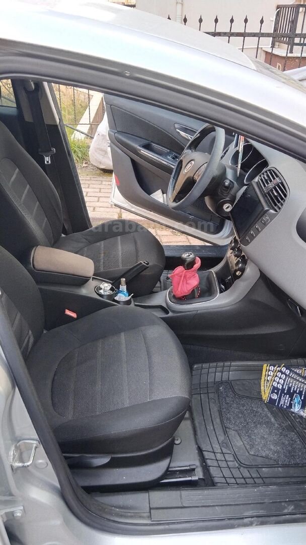 Sahibinden Fiat Bravo 1.6 Mjet Active Plus 2011 Model Kocaeli 130.000 km Gri (Gümüş) 7