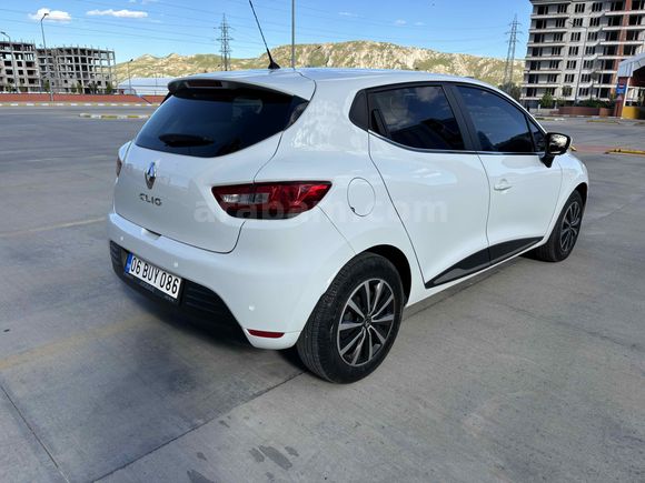 Sahibinden Renault Clio 0.9 TCe Joy 2019 Model 