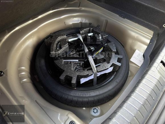 ESPARATOR'DAN İLK SAHİBİNDEN 47.000 KM'DE KAPALI GARAJ ARABASI