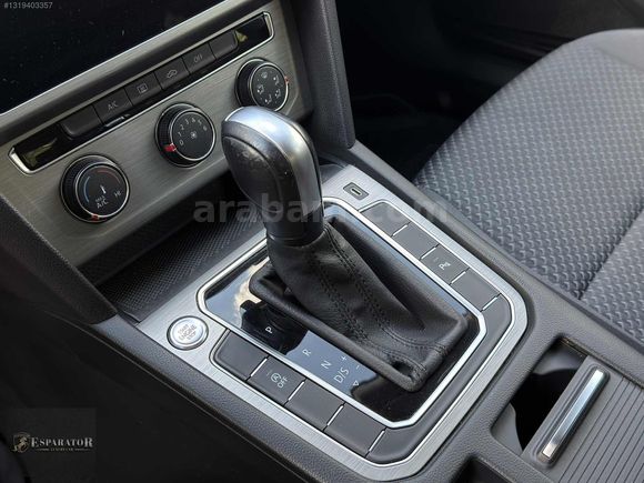 ESPARATOR'DAN İLK SAHİBİNDEN 47.000 KM'DE KAPALI GARAJ ARABASI