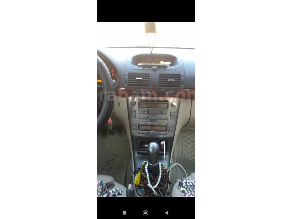 Sahibinden Toyota Avensis 1.6 Elegant 2005 Model