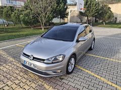 Cam Tavanlı VW Golf 7.5 DSG 1.0 TSi Comfortline 2017  km Gri (titanyum)