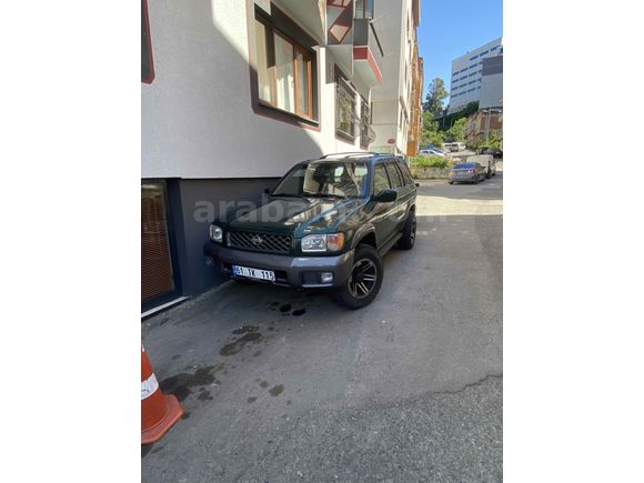 Sahibinden Nissan Pathfinder 3.3 V6 2000 Model 