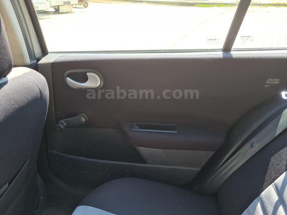 HATASIZ TEMİZ Megane 1.6 Authentique 