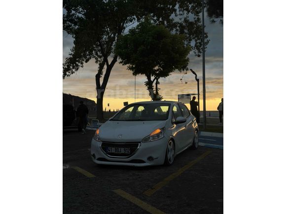 Sahibinden Peugeot 208 1.4 HDi Active 2013 Model 