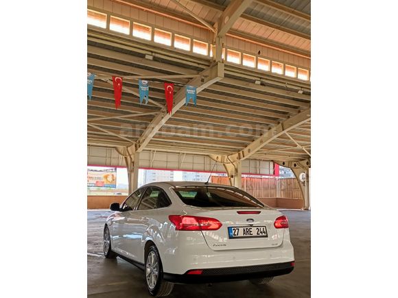 Sahibinden Ford Focus 1.0 GTDi Titanium 2015 Model