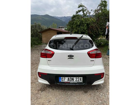 Sahibinden Kia Rio 1.4 CRDi Comfort 2015 Model 