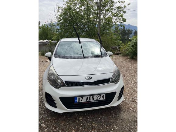 Sahibinden Kia Rio 1.4 CRDi Comfort 2015 Model 