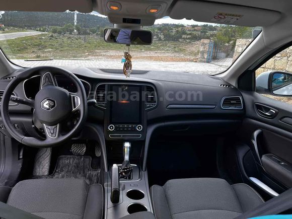 Sahibinden Renault Megane 1.3 TCe Joy Comfort 2022 Model 