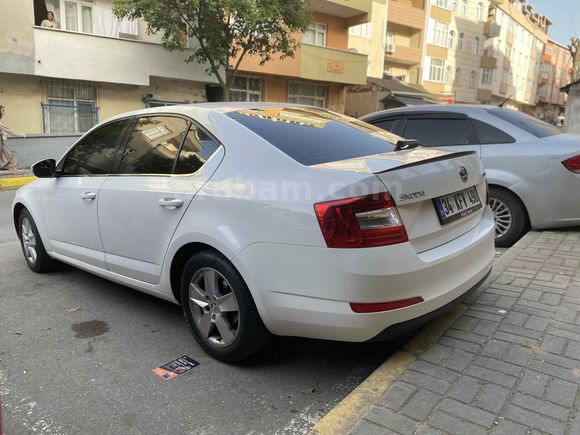 Sahibinden Skoda Octavia 1.6 TDI Optimal 2015 Model 
