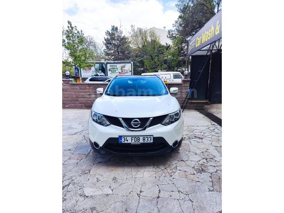 Sahibinden Nissan Qashqai 1.2 DIG-T Sky Pack 2015 Model  106.000 km Beyaz