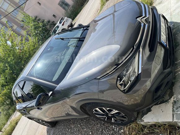 Sahibinden Citroen C4 SUV 1.2 PureTech Feel Bold 2022 Model  (metalik)