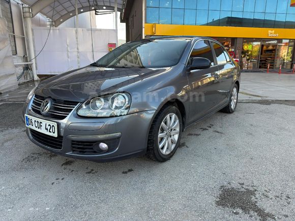 Sahibinden Volkswagen Jetta 1.4 TSi Comfortline 2010 Model  257.000 km Füme