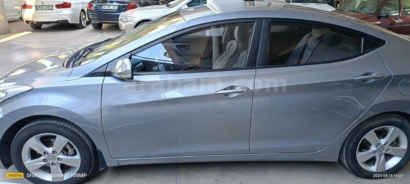 Sahibinden Hyundai Elantra 1.6 D-CVVT Mode Plus 2012 Model İzmir 97.900 km Gri (Gümüş)