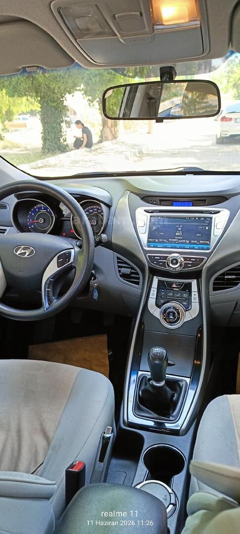 Sahibinden Hyundai Elantra 1.6 D-CVVT Mode Plus 2012 Model İzmir 97.900 km Gri (Gümüş) 7